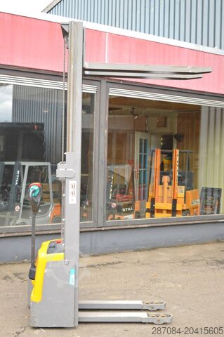 Hochhubwagen Jungheinrich EJC M10