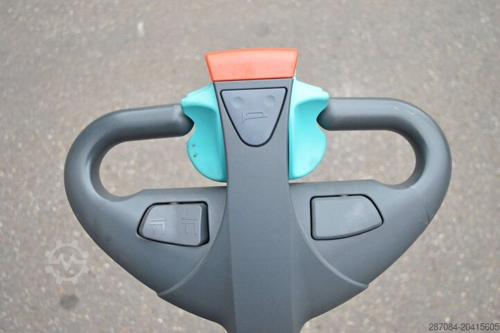 Hochhubwagen Jungheinrich EJC M10