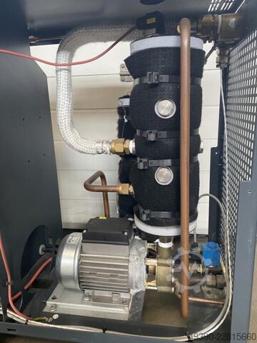 Universal Temperiergerät mit Elektroheizung und Anschlüssen für Fremdkühlung, Umlauf Prozesstemperie REGLOPLAS 90M/10/SG73/D K/RT50