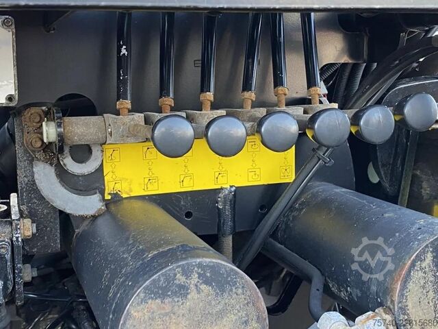 Hakenarmsystem Volvo FM 370 + Euro 5 + Palfinger Z-Q170 Crane + 30to...