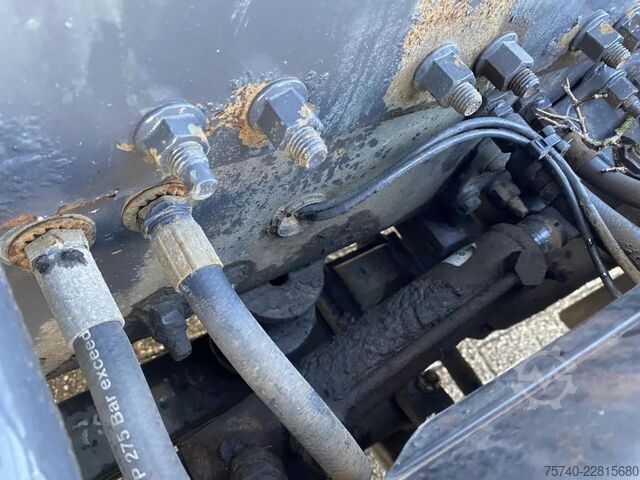 Hakenarmsystem Volvo FM 370 + Euro 5 + Palfinger Z-Q170 Crane + 30to...