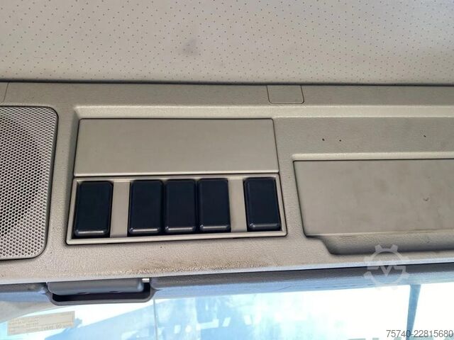 Hakenarmsystem Volvo FM 370 + Euro 5 + Palfinger Z-Q170 Crane + 30to...