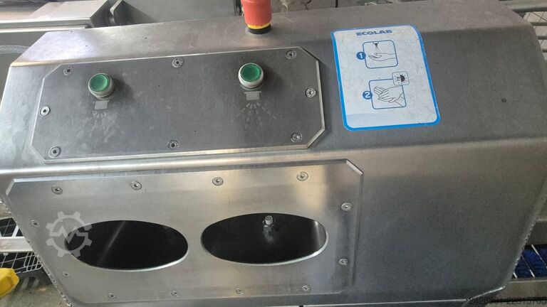 Pass-through hygiene sluice  