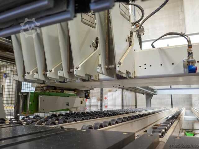 Plattensäge – Beschickung von vorne SELCO WN 610