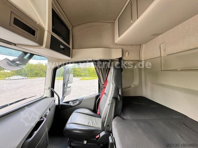 Sattelzugmaschine VOLVO FH 540 6x4 + Fassi F710RA.2.28 XHE Ladekran