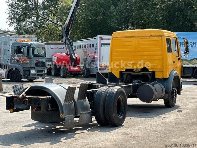 Truck chassis MERCEDES-BENZ 1422 L 4x2 Fahrgestell Blatt-/Luft