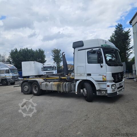 Hook lift truck Mercedes-Benz Actros 25.44 LS