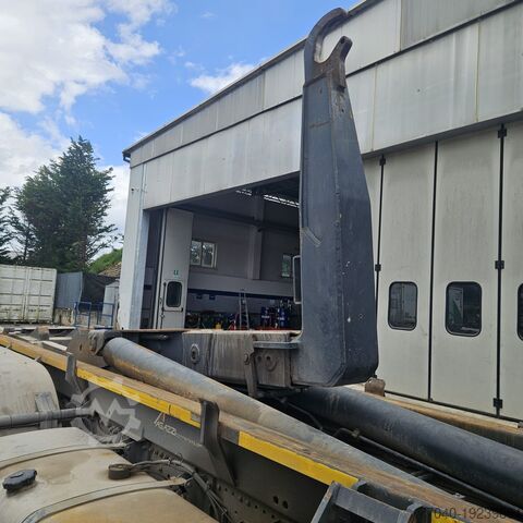 Hook lift truck Mercedes-Benz Actros 25.44 LS