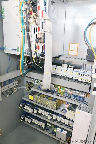 Universal-Bearbeitungszentrum DECKEL MAHO DMU 50 T