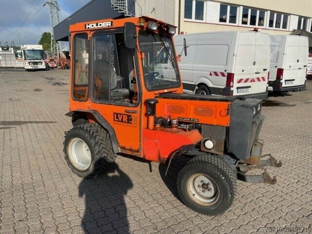 Municipal tractor Holder 460