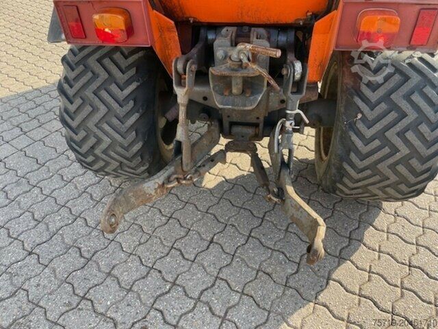 Municipal tractor Holder 460