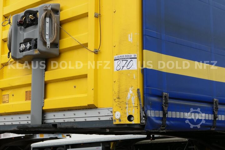 Open semitrailer with tarp FRUEHAUF Pritsche Plane SAF Achsen Liftachse