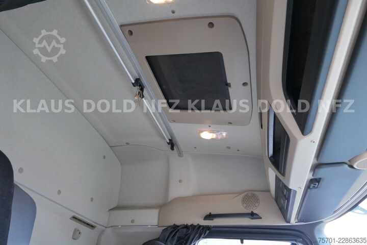 Box truck MERCEDES-BENZ Actros 1842L Koffer Vollluft LBW Euro 6