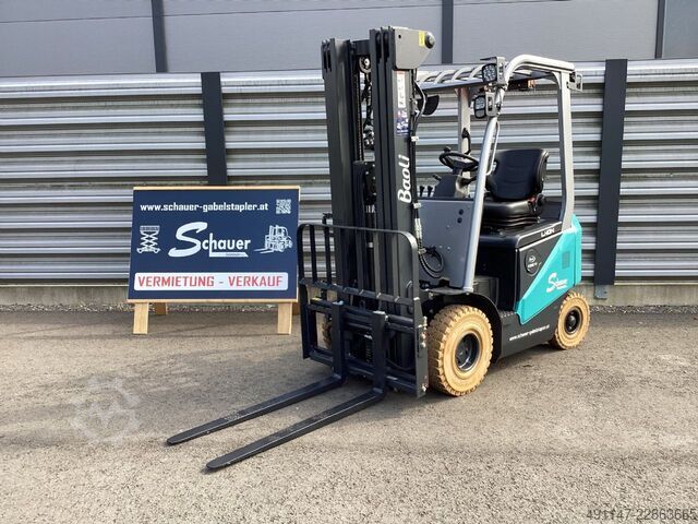 Electric 4-wheel forklift Baoli KBE18 Li G1