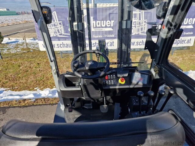 Electric 4-wheel forklift Baoli KBE 25 G1