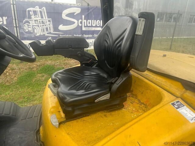 Diesel Forklift Yale GDP45SVX5 V2214