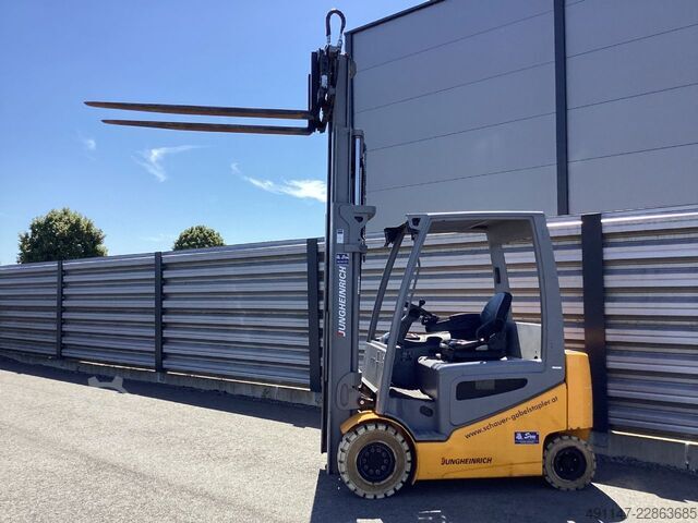 Electric 4-wheel forklift Jungheinrich CAT 2EPC5000