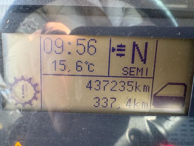 Box body Iveco 120E 210 + DHOLLANDIA LOADLIFT