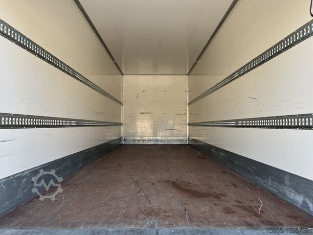 Box body Mercedes-Benz Actros 2124 / 2023 / 18 Ton / Box / Laadklep