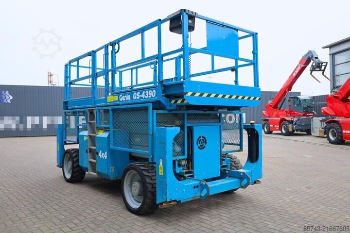 Scissor lift Genie GS4390 Diesel, 4x4 Drive, 15m Working Height, 680k