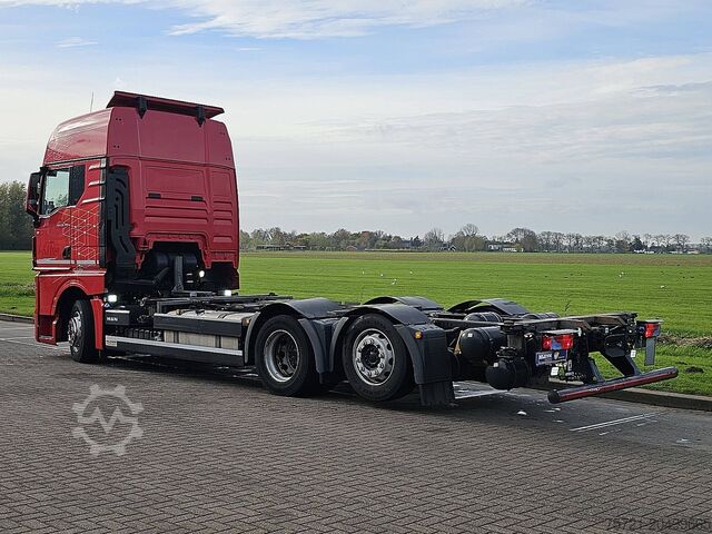 BDF system M.A.N. 26.510 TGX GX 6X2 INTARDER