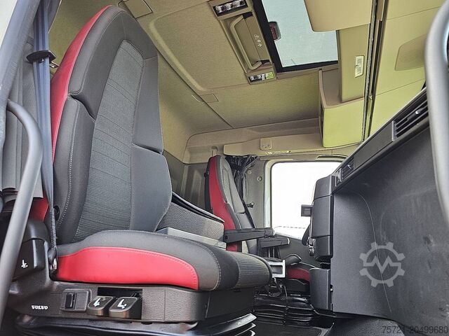 Standard-SZM VOLVO FH 500 6X2 STEERED PTO+HYDR