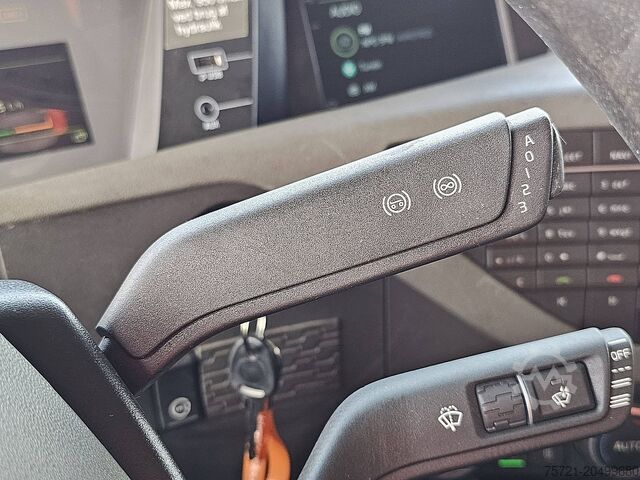 Standard-SZM VOLVO FH 500 6X2 STEERED PTO+HYDR