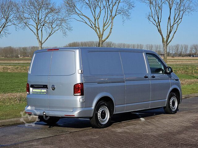 High-roof van VW TRANSPORTER 2.0 TDI L2H1 Navi Trekhaak!