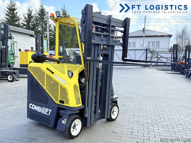 Vierwegestapler Combilift CB2500 GAS TRIPLEX 4900 FORK POSITIONER