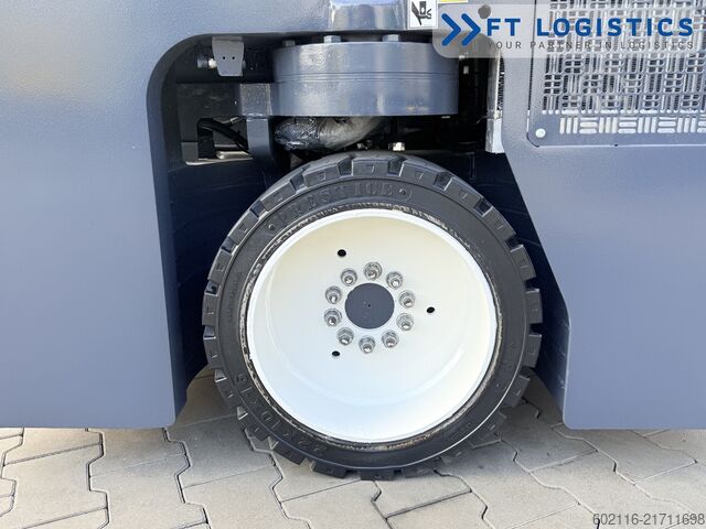 Vierwegestapler Combilift CB2500 GAS TRIPLEX 4900 FORK POSITIONER