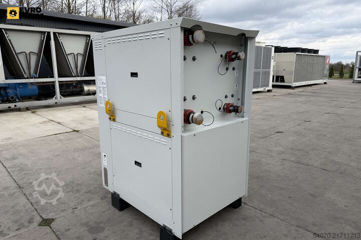 Kältemaschine/Wärmepumpe New Сhiller / Heat pump CLIMAVENETA 55.9/62.8 KW | With warranty