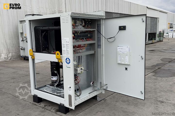 Kältemaschine/Wärmepumpe New Сhiller / Heat pump CLIMAVENETA 55.9/62.8 KW | With warranty