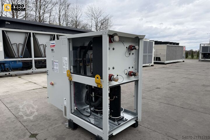 Kältemaschine/Wärmepumpe New Сhiller / Heat pump CLIMAVENETA 55.9/62.8 KW | With warranty