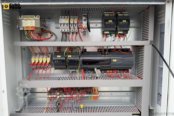 Kältemaschine/Wärmepumpe New Сhiller / Heat pump CLIMAVENETA 55.9/62.8 KW | With warranty