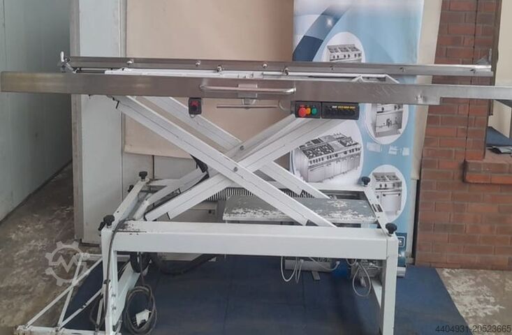 URM automatic stacker loader URM Elev-occ