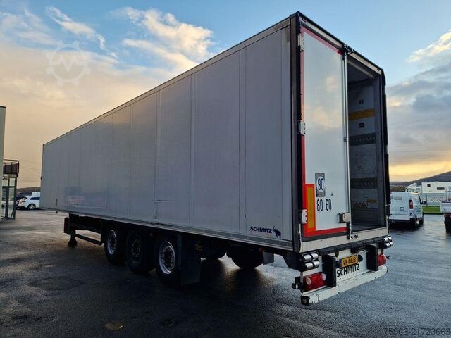 Reefer semitrailers / refrigerated semitrailers Schmitz Cargobull FRIGORIFIQUE