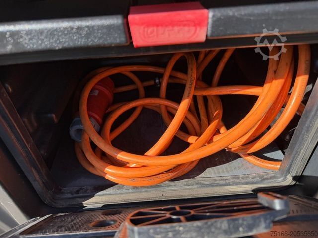 Kühlkoffer-LKW MERCEDES-BENZ ATEGO 1524 L Kühlkoffer 6,30 m LBW 1 T*NL 7,8 T