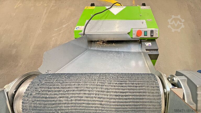 Herstellung von Verpackungspolster cp cushion pack GmbH & Co. KG Verpackungspolstermaschine CP 422 S2i/6