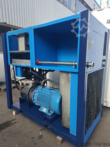 Screw air compressor CompAir L75SR-13A