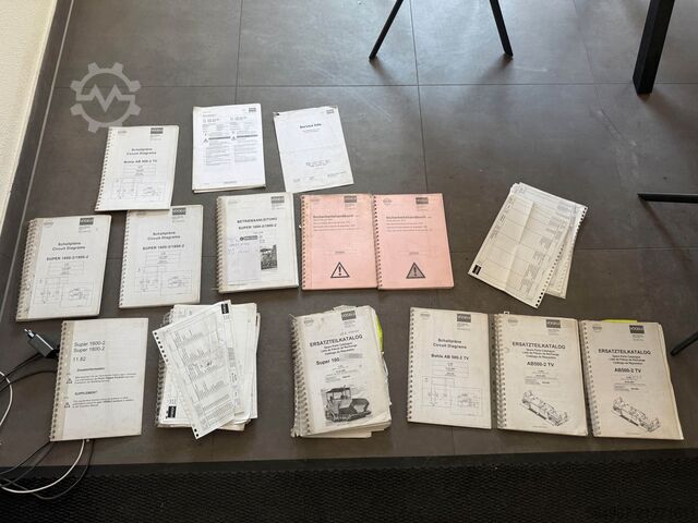 Tracked paver Vögele Super 1600-2 Asphaltfertiger Nivellierau