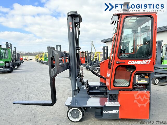 4-way forklift Combilift C3000ET TRIPLEX 5940 WIDE FORK POSITIONE