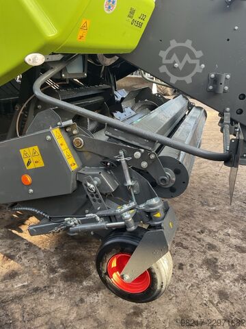 CLAAS Quadrant 5300 Evolution FC CLAAS Quadrant 5300 Evolution FC