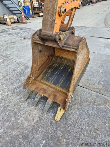 Crawler excavator DOOSAN DX80R
