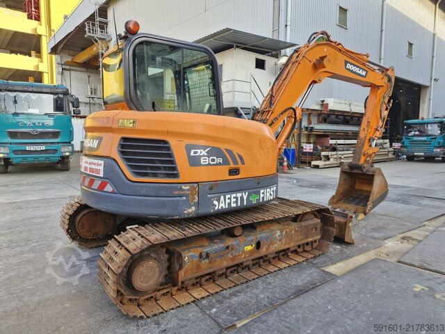 Crawler excavator DOOSAN DX80R