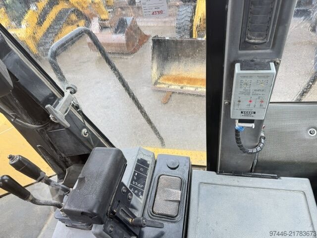Loader Caterpillar 950G
