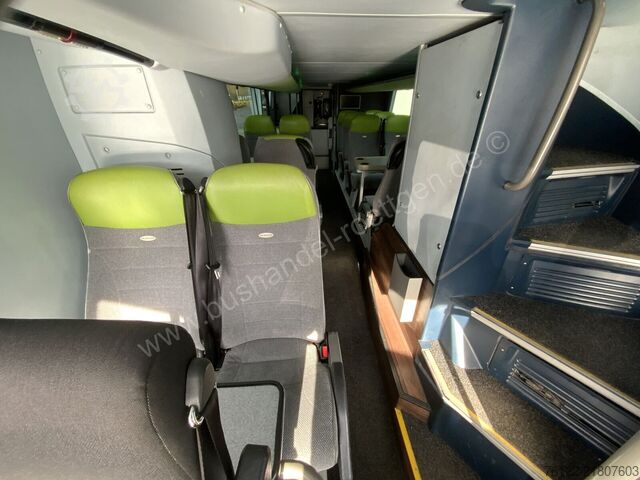 Double decker Neoplan Skyliner L