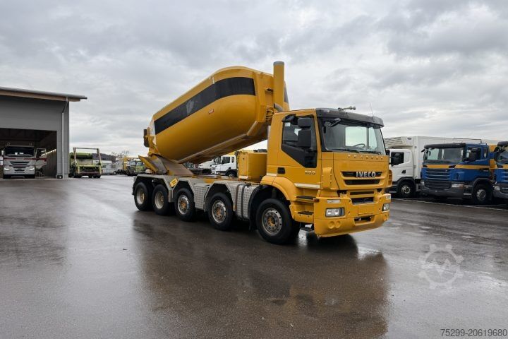 Special purpose truck Iveco 410T50-5 Trakker Moser 20m³ / Swiss-Vehicle
