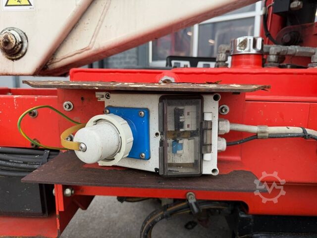 Articulated boom lift CTE Traccess 170