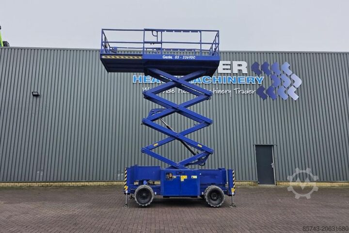 Scissor lift Genie GS3369DC Electric, 11.9m Working Height, 454kg Cap