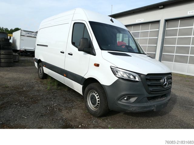High top van MERCEDES-BENZ Sprinter 317 CDI L2H2 Klima Navi 9G-Tronik MOPF